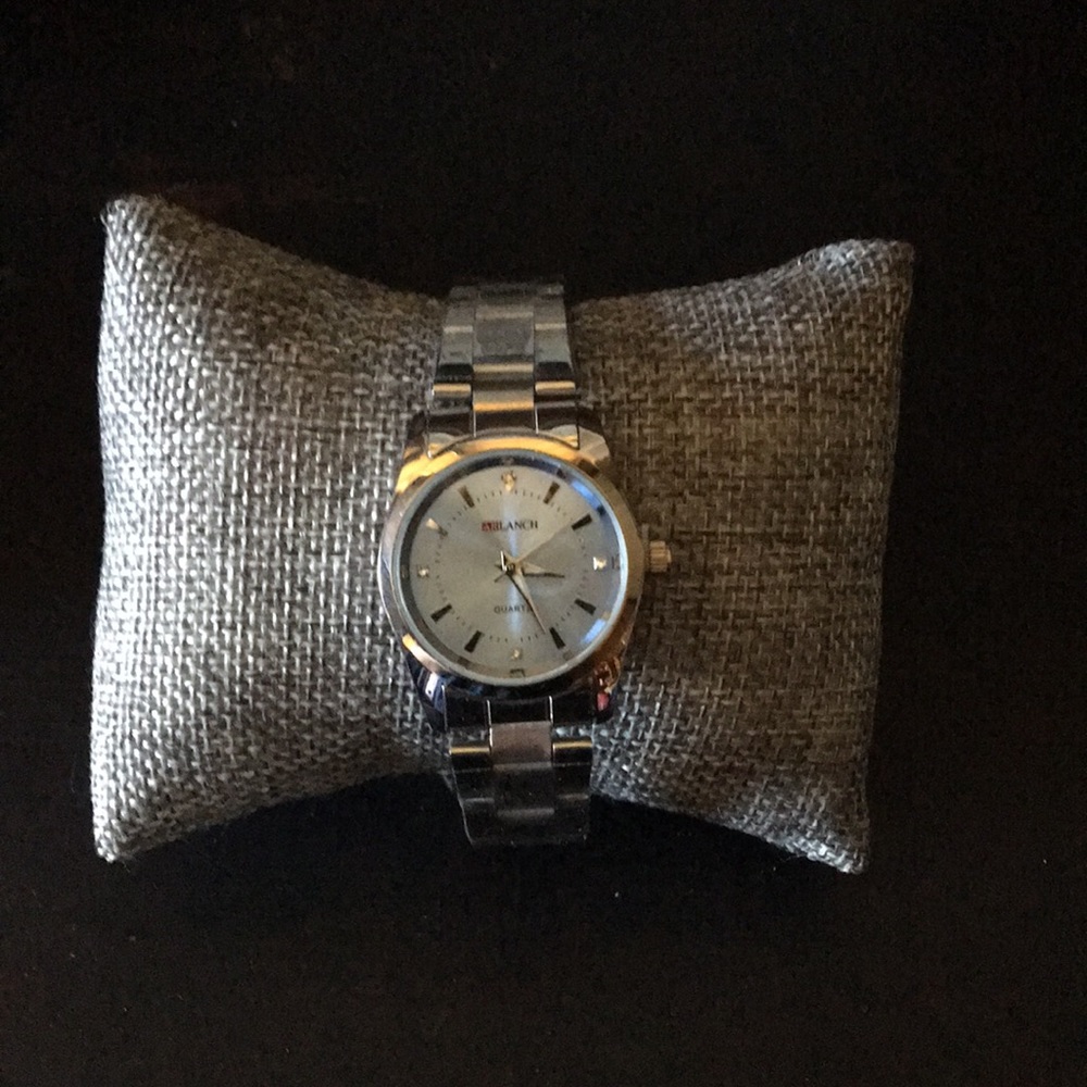 AP Lanch Watch